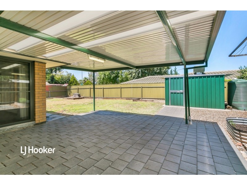 2 Minerva Crescent, Modbury Heights SA 5092