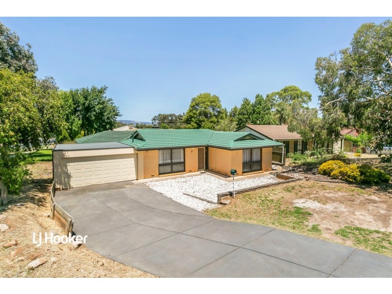 2 Minerva Crescent, Modbury Heights SA 5092