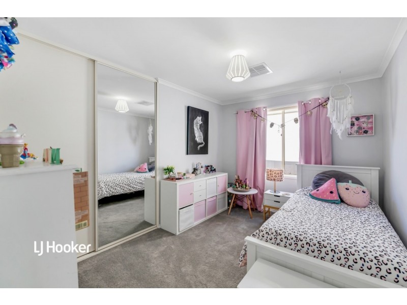 4 Sissinghurst Drive, Oakden SA 5086