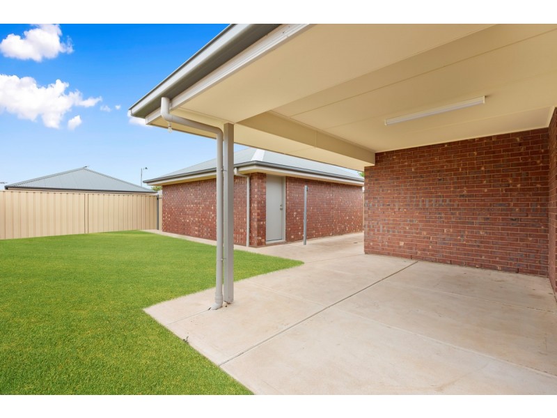 14 Mackillop Street, Munno Para SA 5115