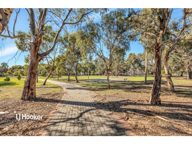 44 Oxford Street, Oakden SA 5086