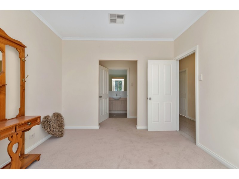 34 Hawkins Avenue, Hillcrest SA 5086