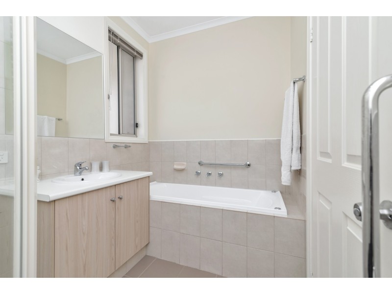 34 Hawkins Avenue, Hillcrest SA 5086