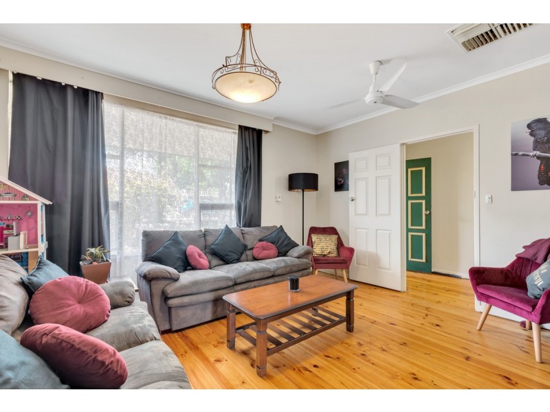 55 Audrey Crescent, Valley View SA 5093