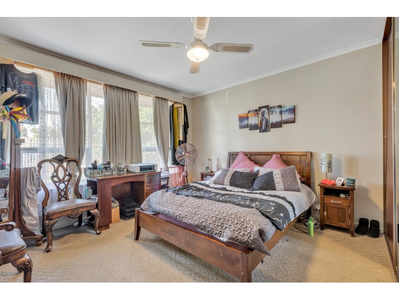 55 Audrey Crescent, Valley View SA 5093