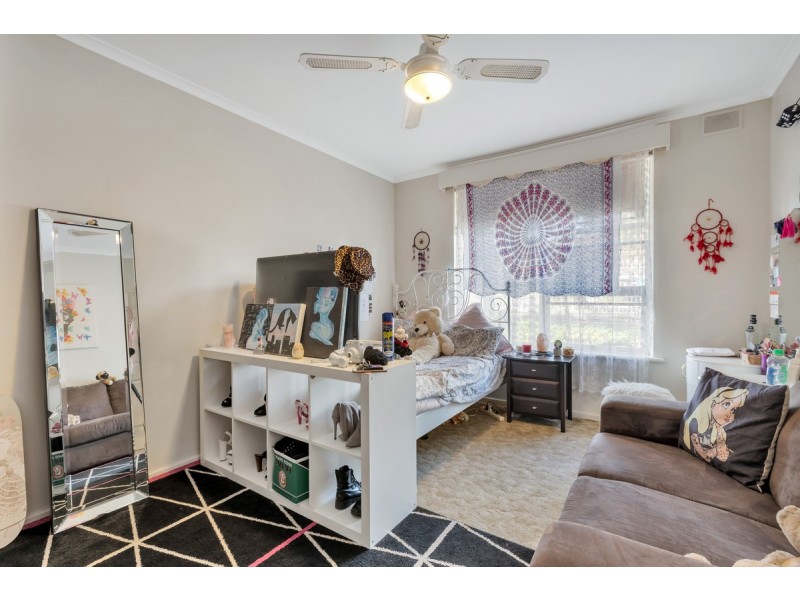 55 Audrey Crescent, Valley View SA 5093