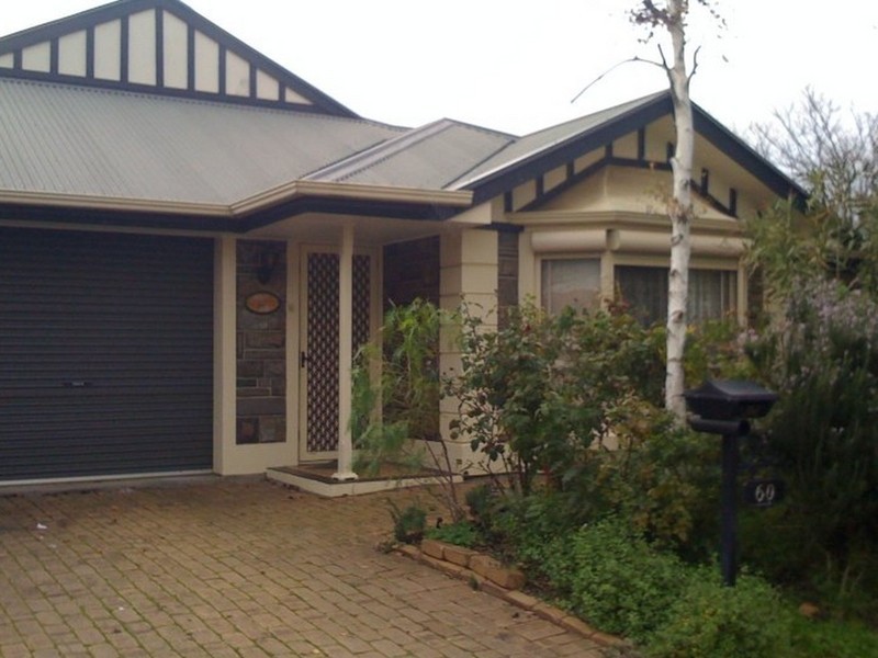 60 Lord Howe Avenue, Oakden SA 5086