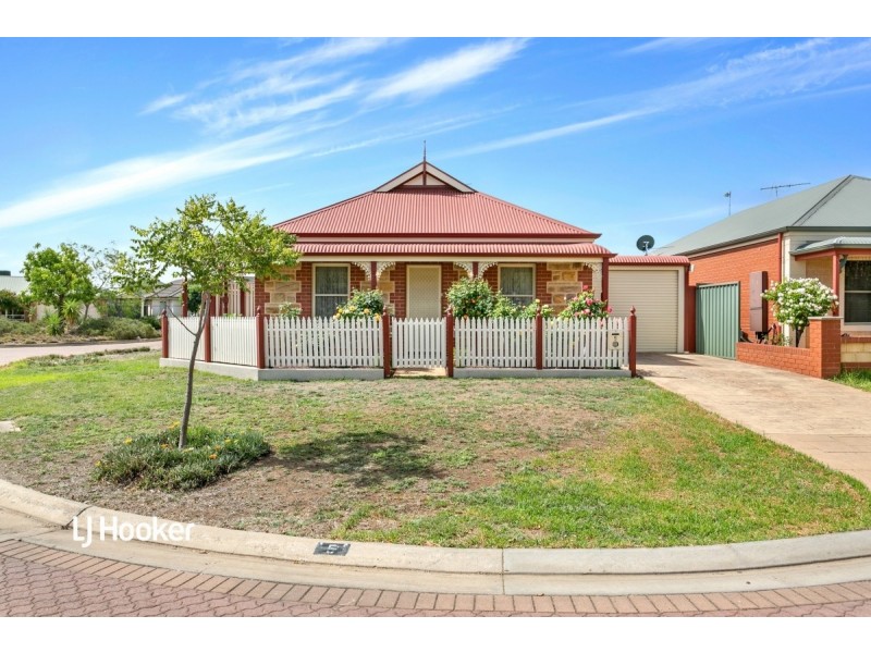 5 Coopers Crescent, Mawson Lakes SA 5095