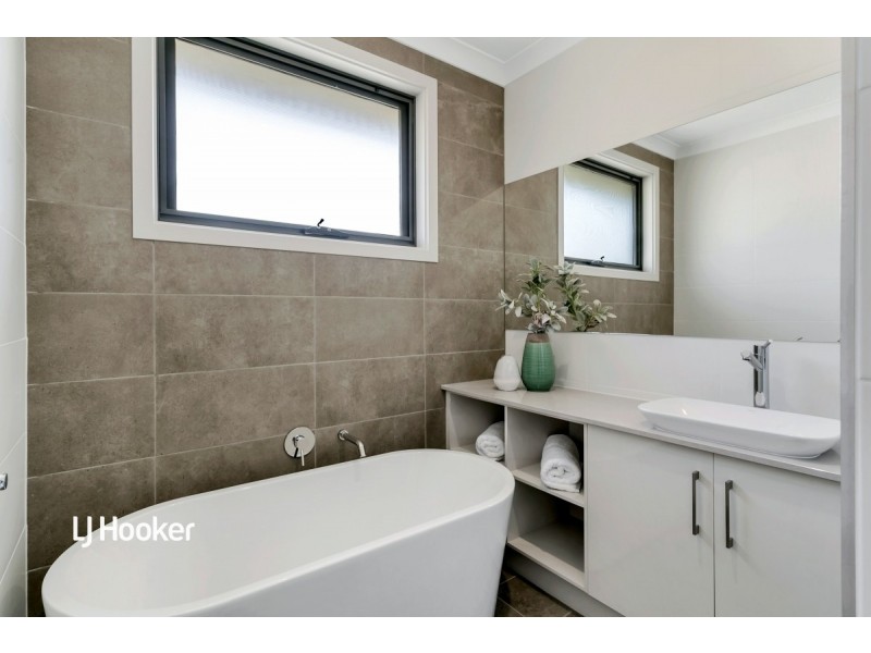 2/32 Highbury Drive, Highbury SA 5089