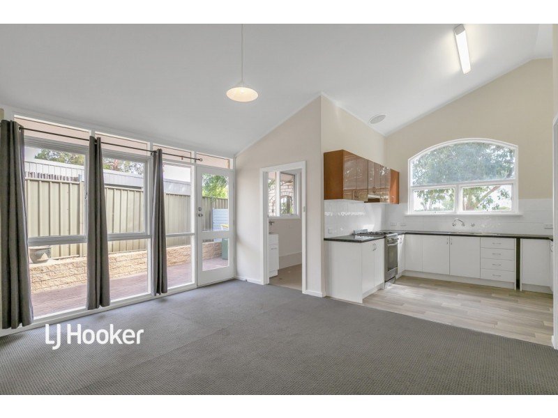 13 De Sassenay Crescent, Modbury Heights SA 5092