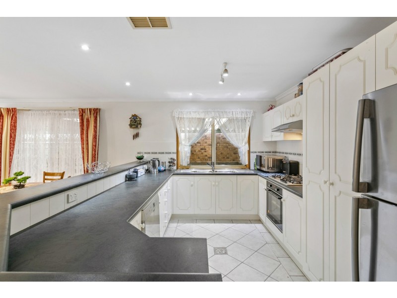 5 Berwick Rise, Hillbank SA 5112