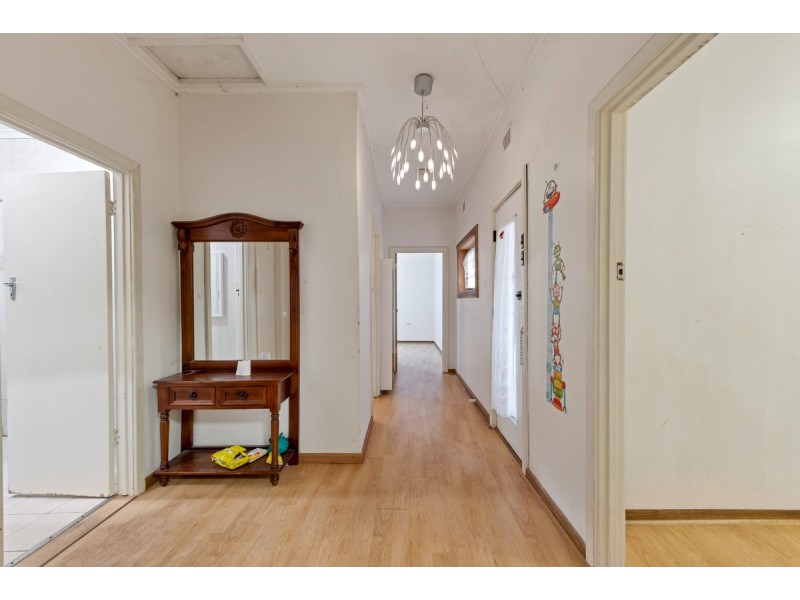 17 Lionel Avenue, Blair Athol SA 5084