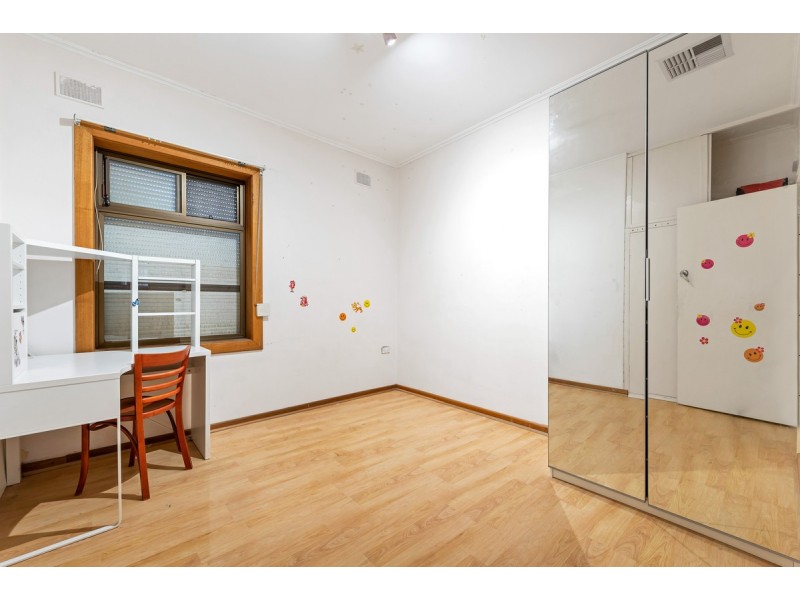 17 Lionel Avenue, Blair Athol SA 5084