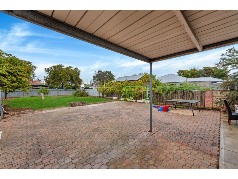 17 Lionel Avenue, Blair Athol SA 5084