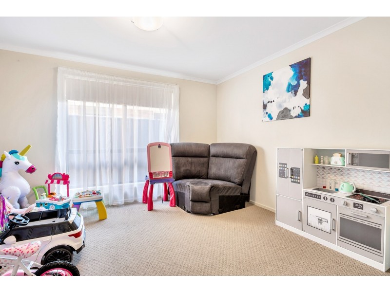 27 Valiant Road, Munno Para West SA 5115