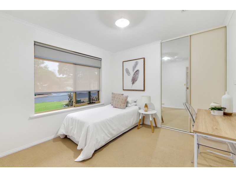 14 Hilltop Drive, Oakden SA 5086