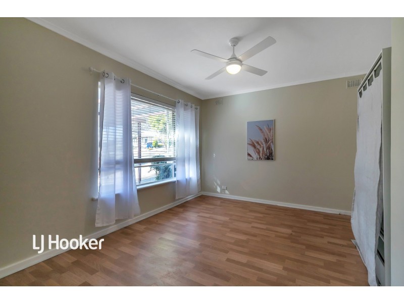 14 McGowan Road, Para Hills SA 5096