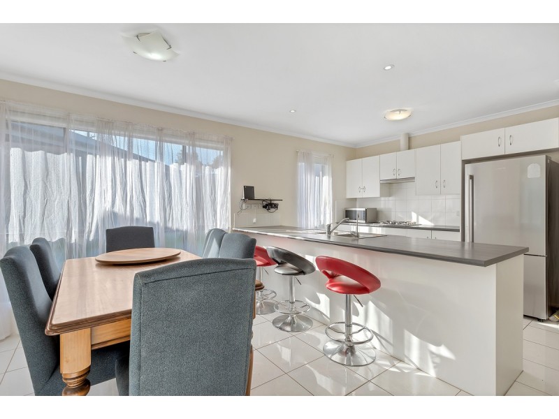 24 Athalie Avenue, Parafield Gardens SA 5107