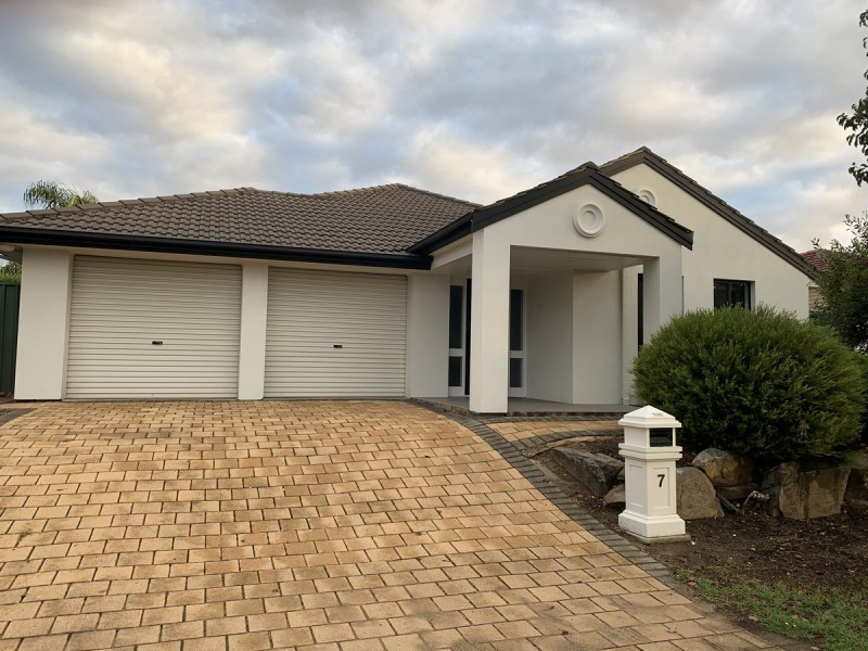 7 Legend Avenue, Walkley Heights SA 5098