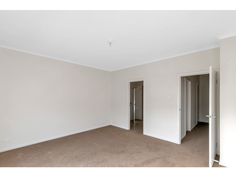 10 Warwick Street, Mount Barker SA 5251