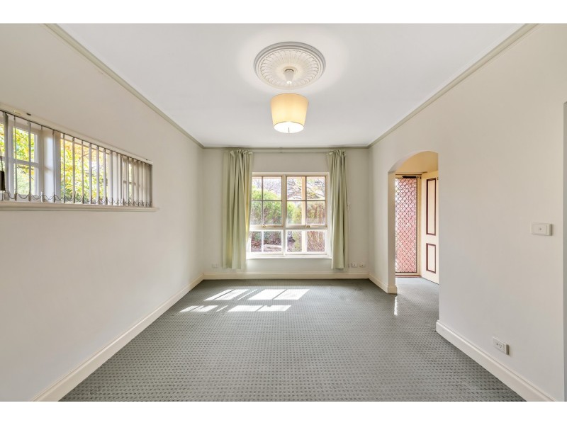 2/21 Hampton Court, Wynn Vale SA 5127