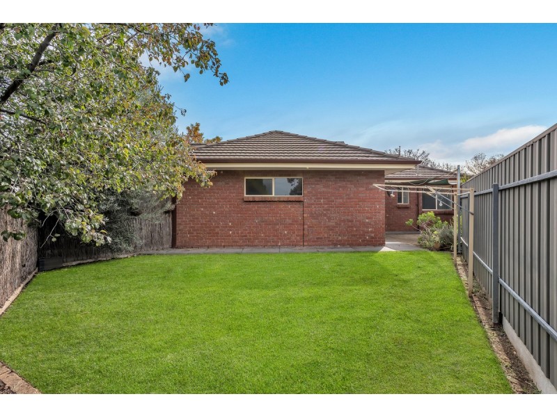 2/21 Hampton Court, Wynn Vale SA 5127