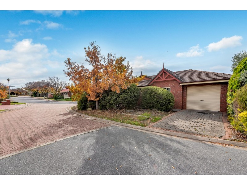 2/21 Hampton Court, Wynn Vale SA 5127