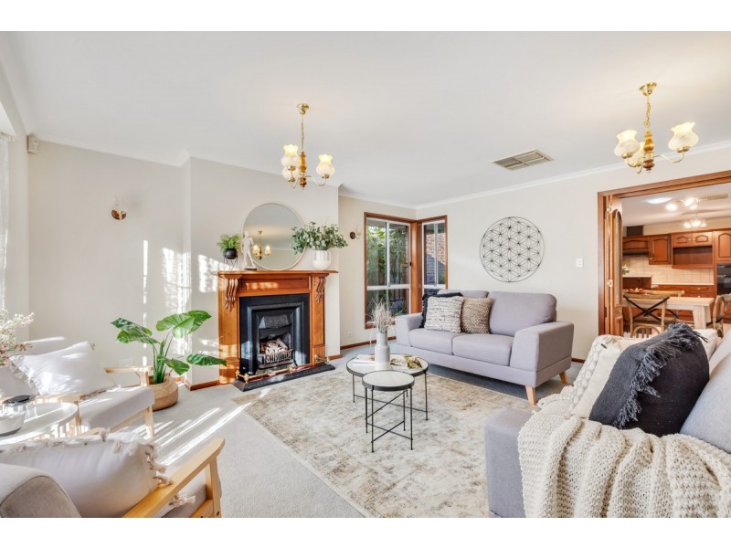 22 Aurora Circuit, Greenwith SA 5125