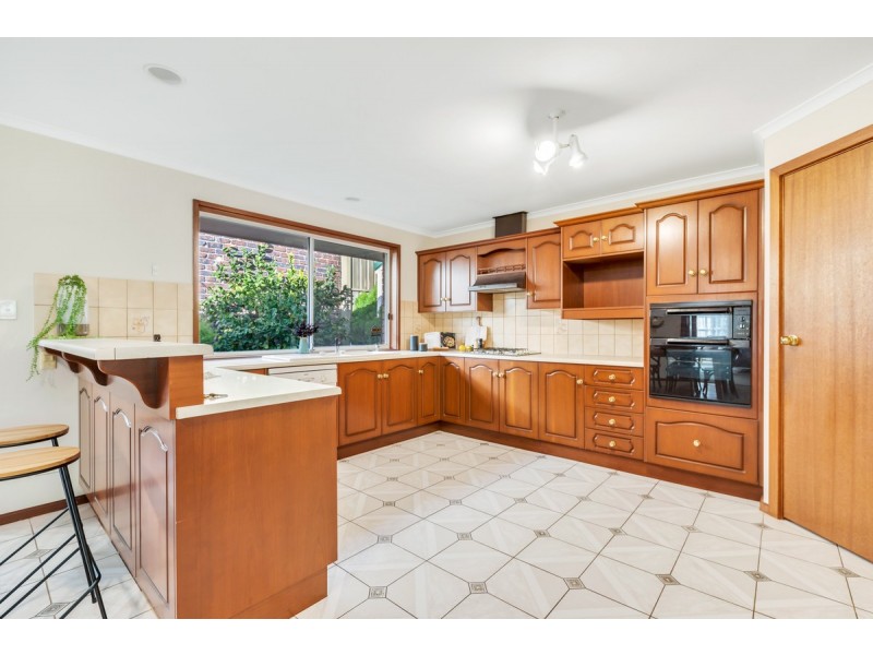 22 Aurora Circuit, Greenwith SA 5125