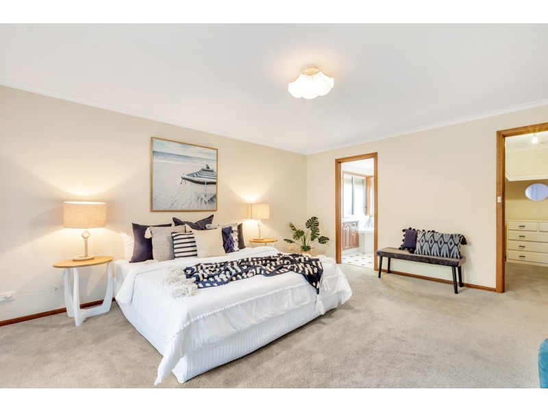 22 Aurora Circuit, Greenwith SA 5125