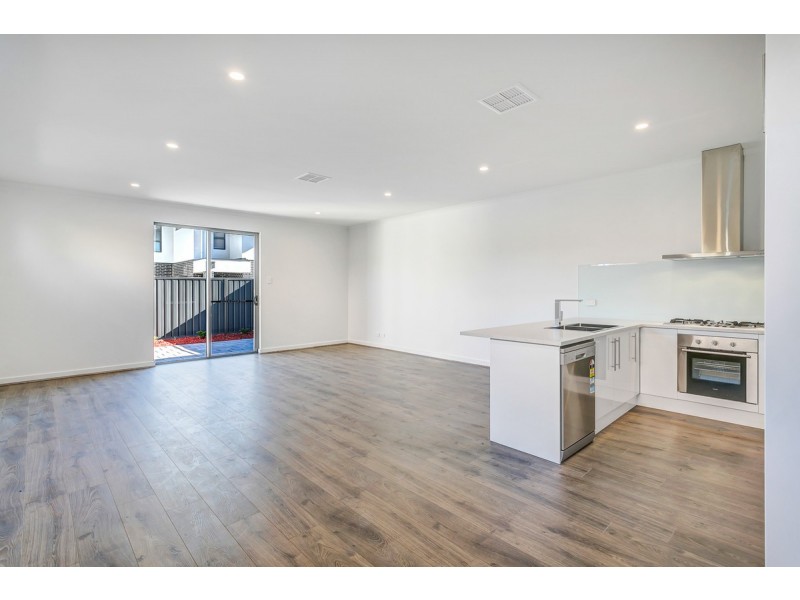 1 & 2/7 Bank Crescent, St Agnes SA 5097