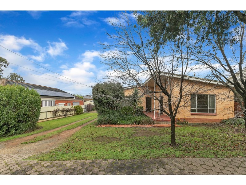 15 Doreen Street, Vale Park SA 5081