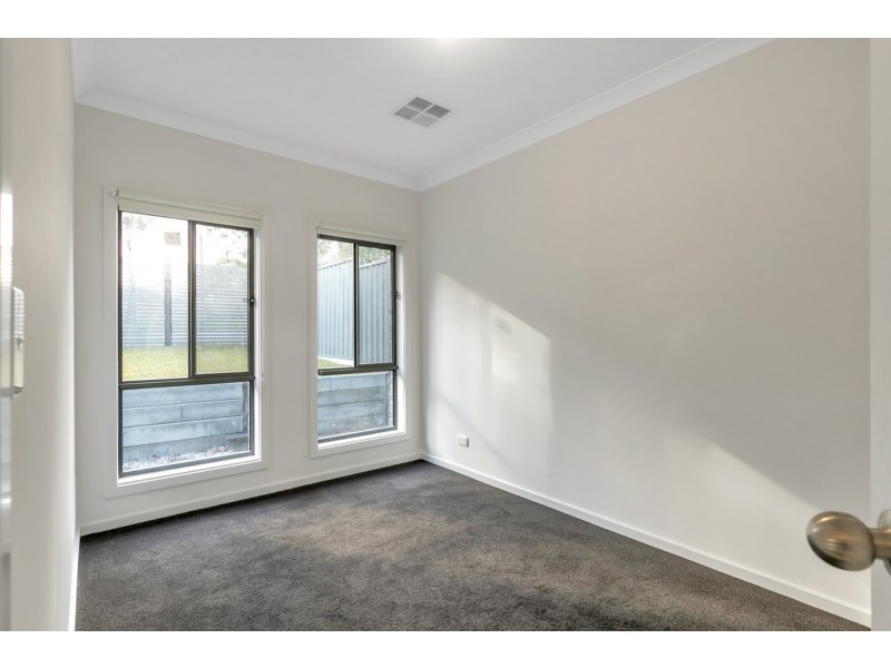 347B Wright Road, Valley View SA 5093