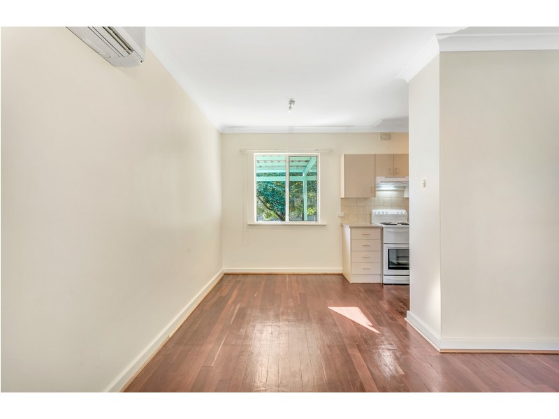 6 Grantham Place, Valley View SA 5093