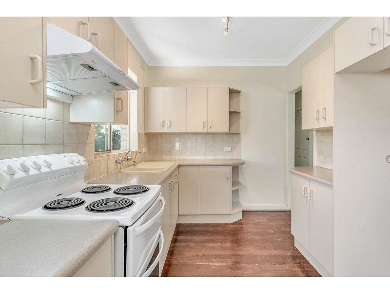 6 Grantham Place, Valley View SA 5093