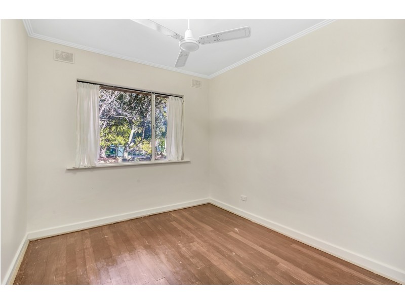 6 Grantham Place, Valley View SA 5093