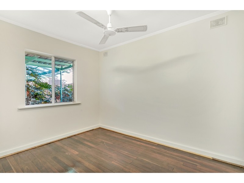 6 Grantham Place, Valley View SA 5093