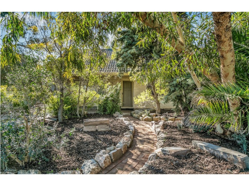 6 Grantham Place, Valley View SA 5093