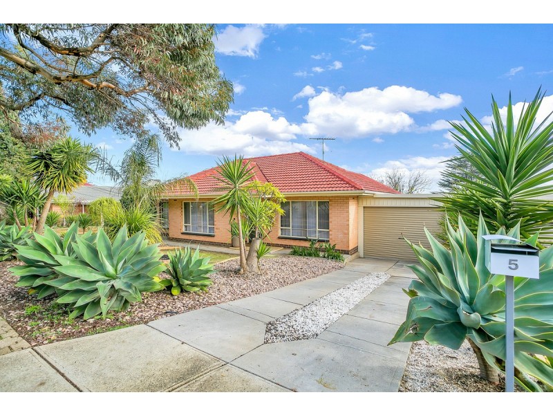 5 McMahon Avenue, Para Hills SA 5096