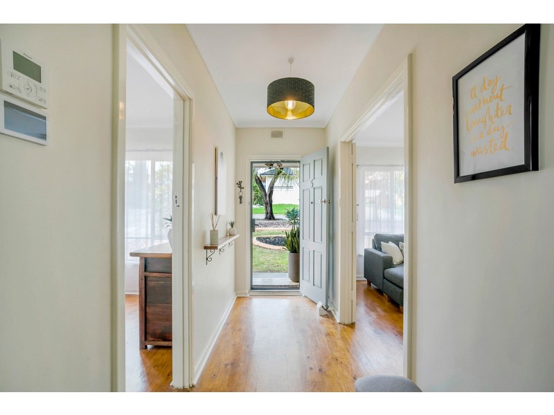 5 McMahon Avenue, Para Hills SA 5096