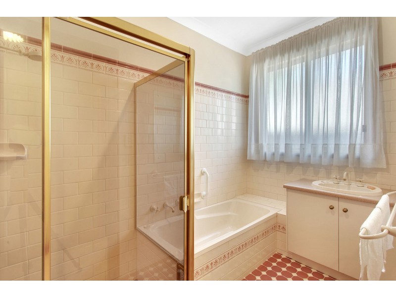 1b Phillip Place, Vale Park SA 5081