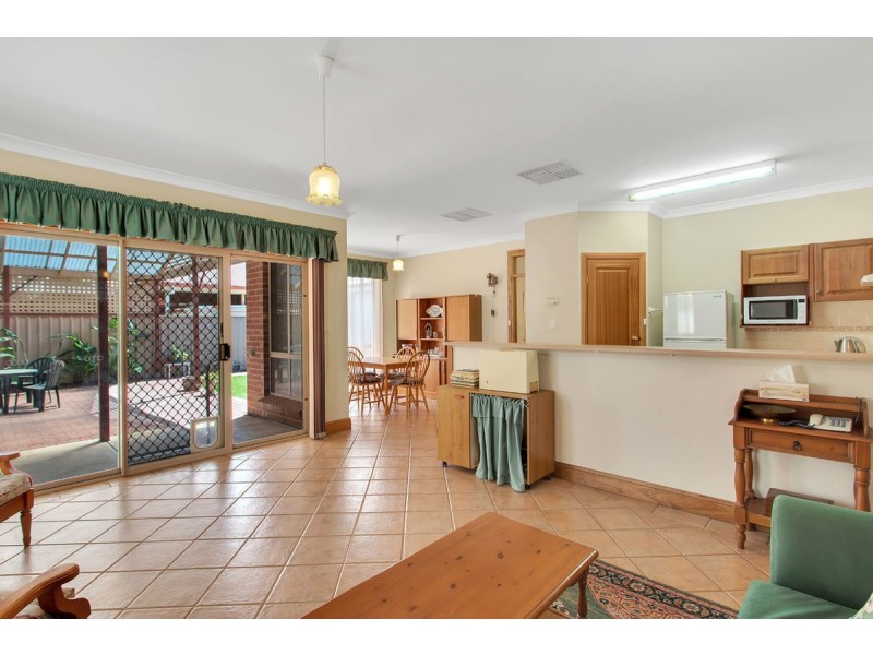 1b Phillip Place, Vale Park SA 5081