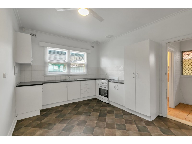 2 Britton Avenue, Tranmere SA 5073