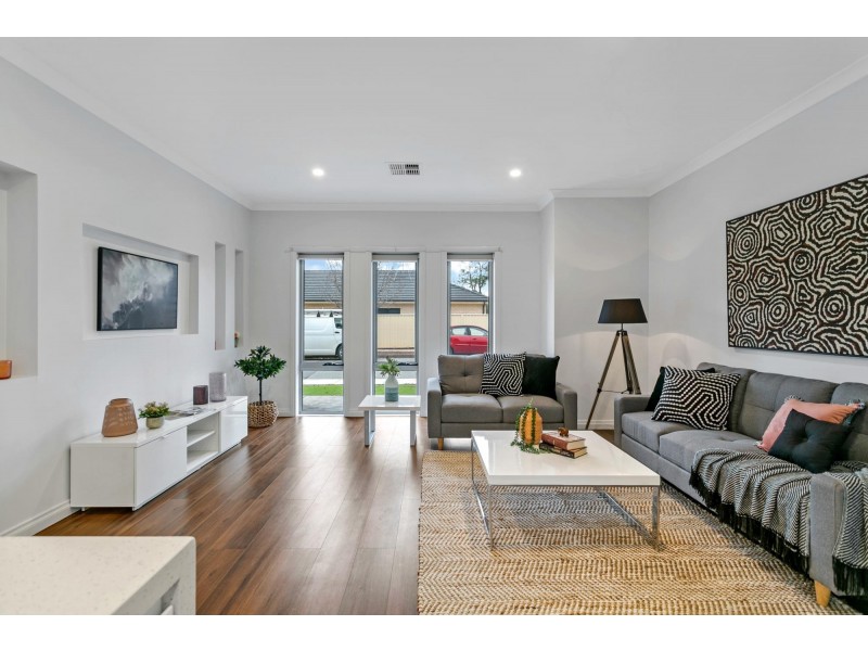2C Parslow Road, Marion SA 5043