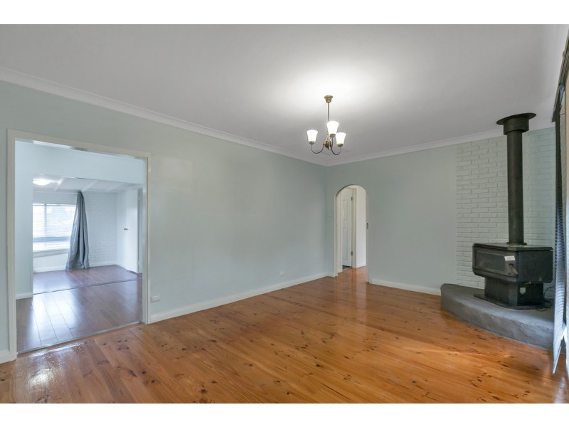 27 Esperance Terrace, Valley View SA 5093