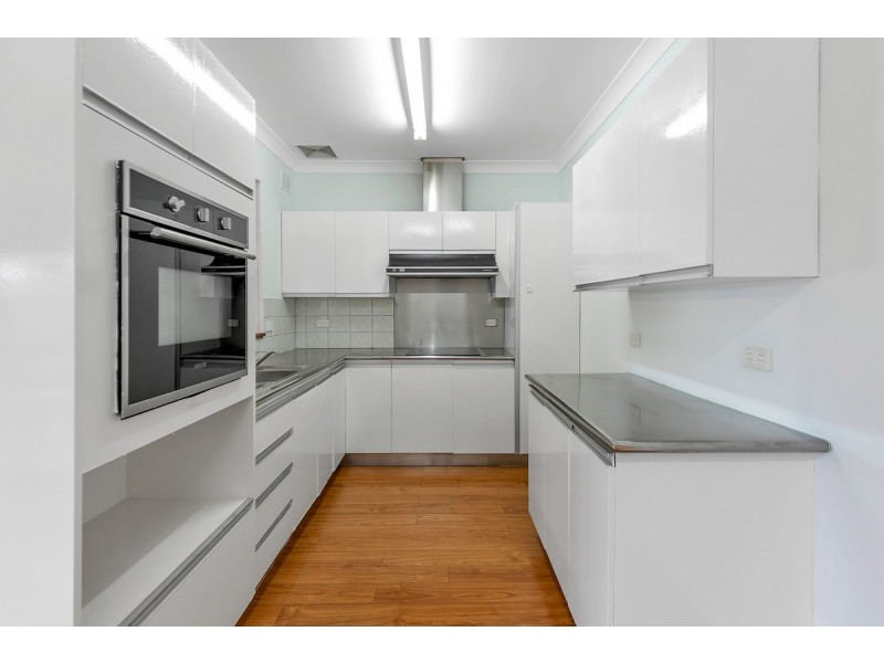 27 Esperance Terrace, Valley View SA 5093