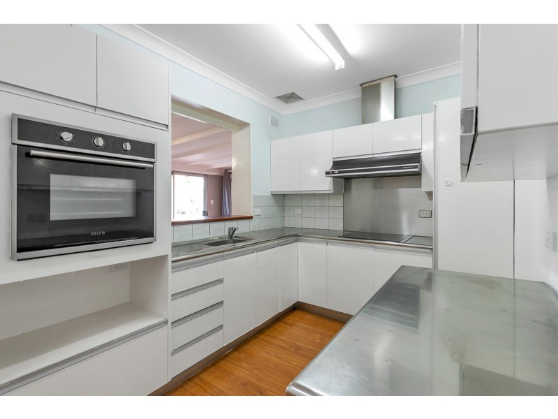 27 Esperance Terrace, Valley View SA 5093