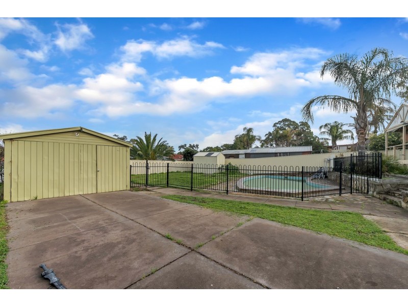 27 Esperance Terrace, Valley View SA 5093
