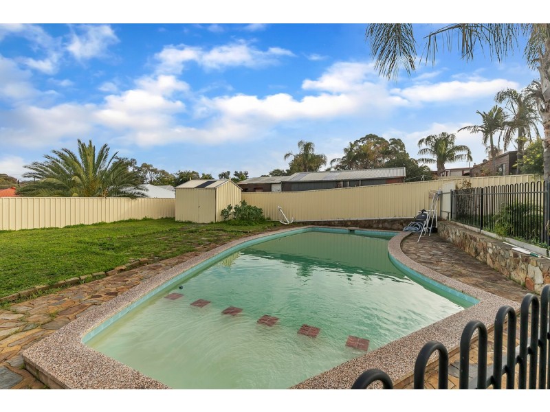 27 Esperance Terrace, Valley View SA 5093