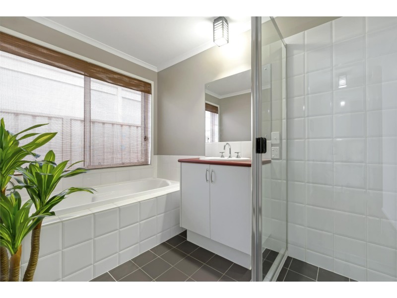 12 Stonehaven Lane, Northgate SA 5085